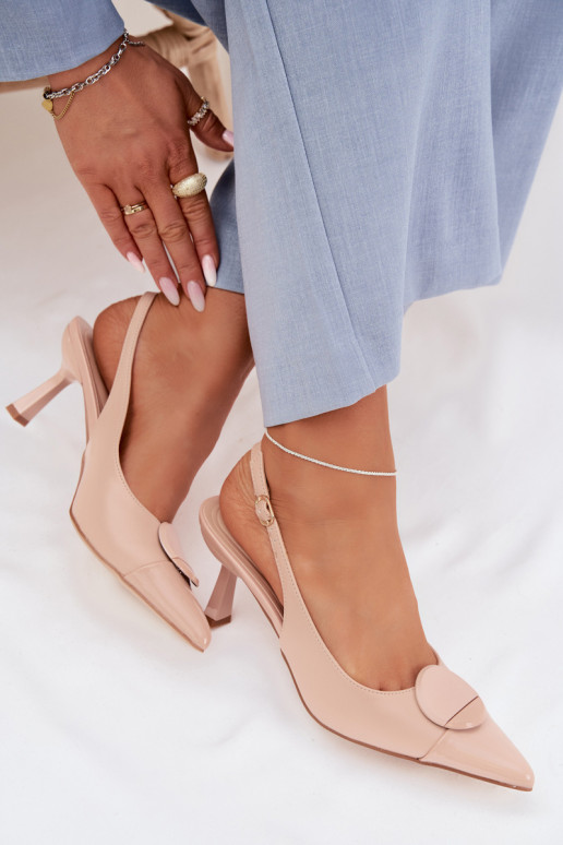 Sandalias de mujer con tacones finos Con decoraciones Detalem beige Tiene queriae