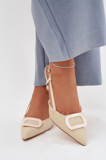Sandalias de mujer con tacones y elementos decorativos en color arena Eslina 2