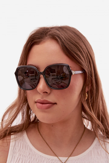 Gafas de sol Femenino con ojos brillantes de color negro 2