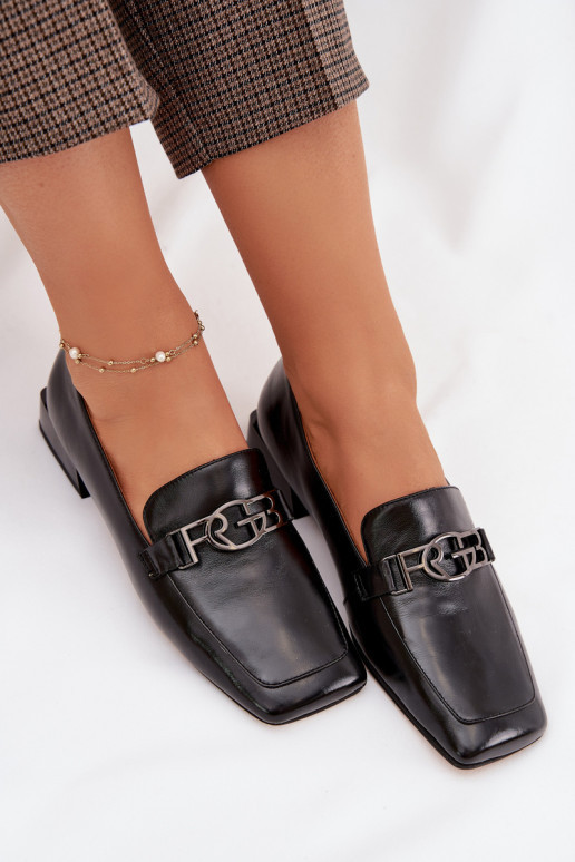 Piel mocasines de mujer Con decoraciones Detalem D&A CR61-3125 de color negro