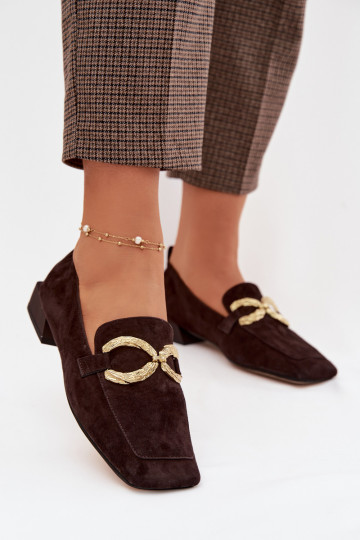 Mocasines de ante para mujer con detalles en color dorado D&A CR61-3115 color chocolate 2