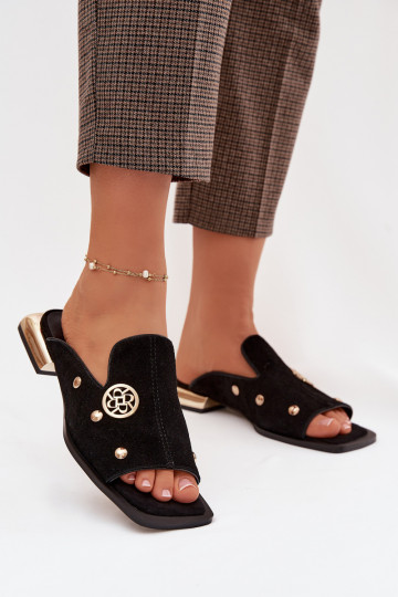 Zapatillas de ante con adornos dorados D&A CR61-3061 color negro 2