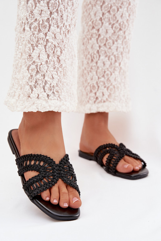 Zapatillas apartamento de mujeres de color negro Fariella