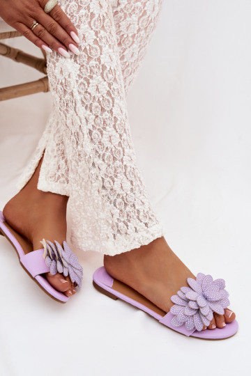 Zapatillas de mujer color violeta con decoración Grelora