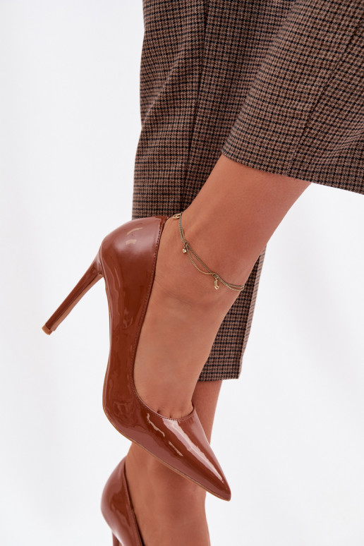 con efecto barniz zapatos de tacón alto de cuero ecológico color marrón Jonira