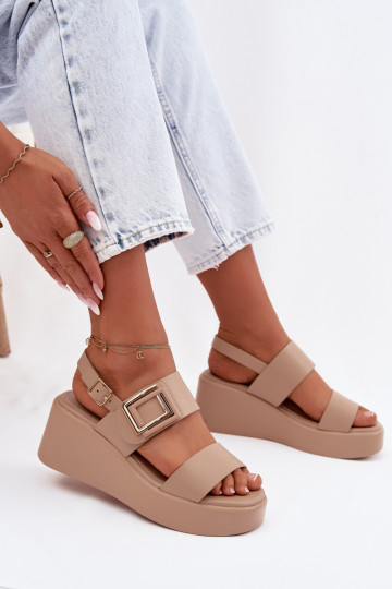 Sandalias de mujer con una plataforma Con decoraciones Detalem beige Nelira