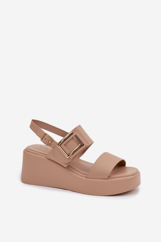 Sandalias de mujer con una plataforma Con decoraciones Detalem beige Nelira