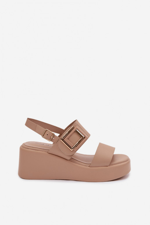 Sandalias de mujer con una plataforma Con decoraciones Detalem beige Nelira