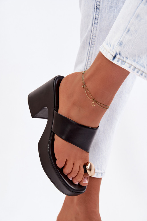 zapatillas de mujer Activado SłupkoAym Obcasie Ze color doradom Detalem de color negro Sinora