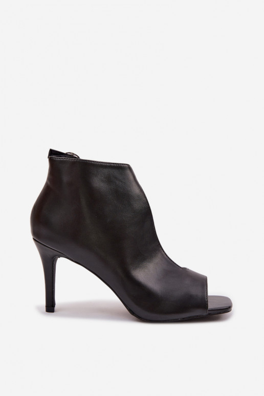 Sandalias de mujer con tacones finos de color negro Helira