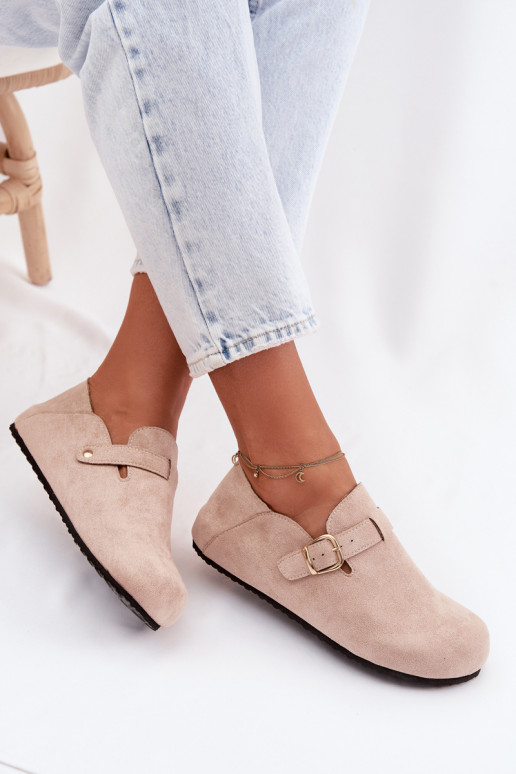 zapatos Femenino de gamuza ecológicaoAe con hebillas doradas beige Ismora