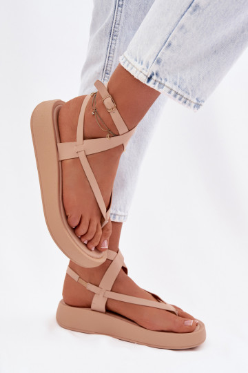 Sandalias color arena para mujer con plataforma Gelira