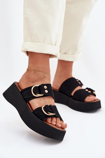 Zapatillas de mujer con plataforma y hebillas doradas color negro Nelirae 2