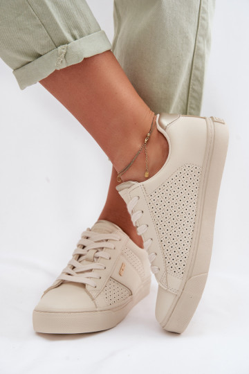 Zapatillas modelo zapatos. Femenino con elementos calados Big Star TT274292 beige
