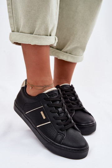 Zapatillas modelo zapatos. Femenino con elementos calados Big Star TT274290 de color negro