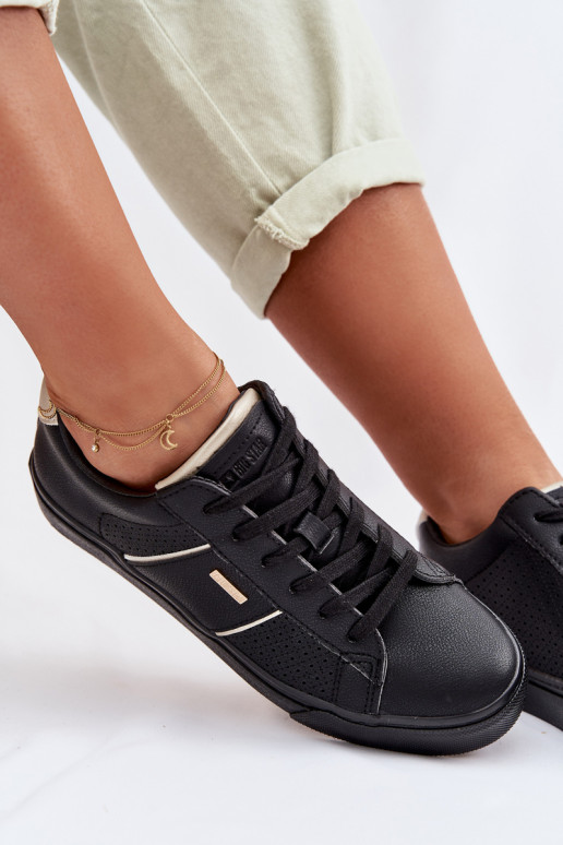 Zapatillas modelo zapatos. Femenino con elementos calados Big Star TT274290 de color negro