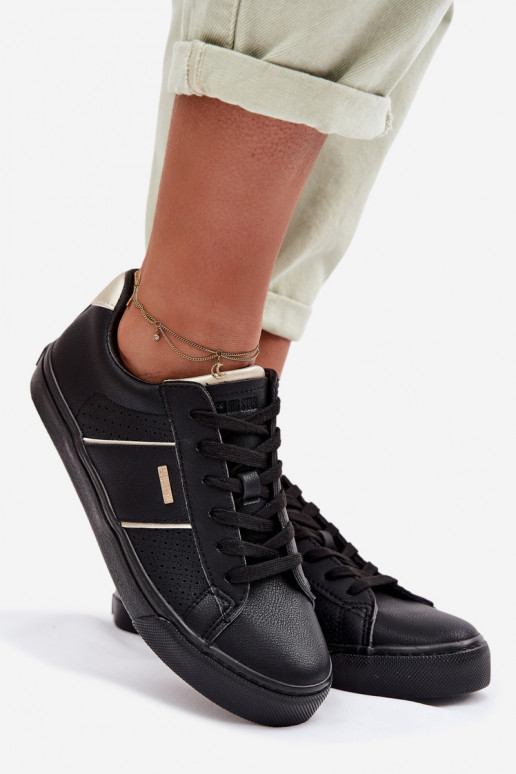 Zapatillas modelo zapatos. Femenino con elementos calados Big Star TT274290 de color negro