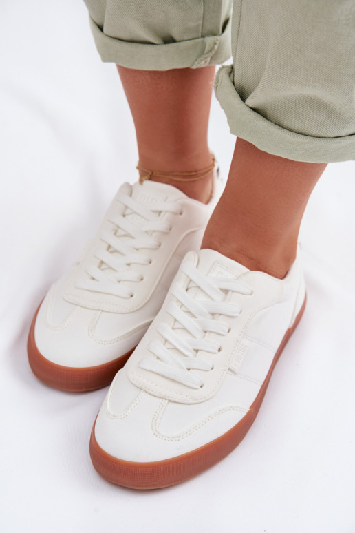 Zapatillas modelo zapatos. Femenino  Big Star TT274357 el color blanco