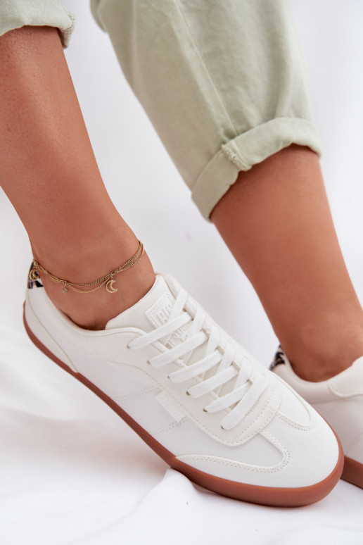 Zapatillas modelo zapatos. Femenino  Big Star TT274357 el color blanco