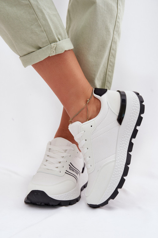 Zapatillas modelo zapatos. Femenino con una plataforma Big Star TT274882 Hi-Poly System el color blanco