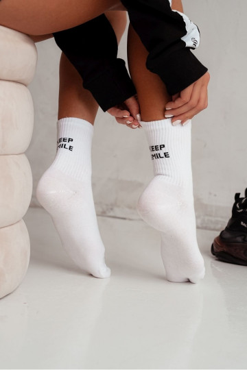 Calcetas para mujer con la inscripción Keep Smile color blanco
