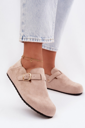 Zapatos de mujer de cuero sintético con hebillas doradas color arena Ismora