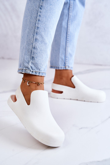 Chanclas blancas 2