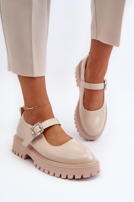 Zapatos de charol para mujer. para decorar con hebillas beige Lindnessa