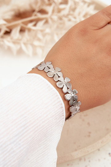 Una pulsera Femenino de acero inoxidable con flores color plata