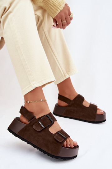 Sandalias de ante con plataforma Big Star TT274236 color chocolate