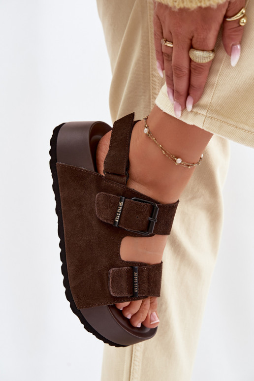 Sandalias de ante con una plataforma Big Star TT274236 CzekoladoAe