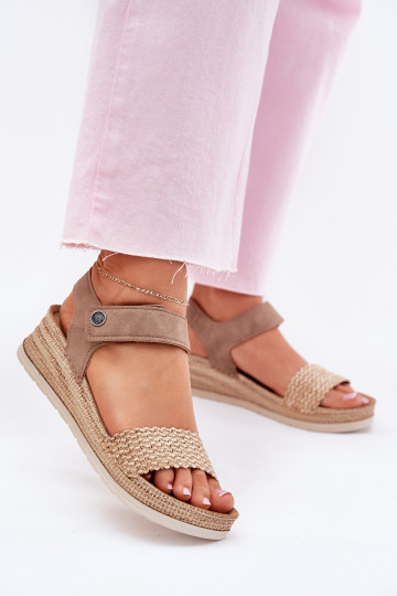 Sandalias de mujer con una plataforma Inblu RV000014 beige 2