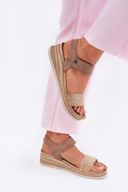 Sandalias de mujer con una plataforma Inblu RV000014 beige