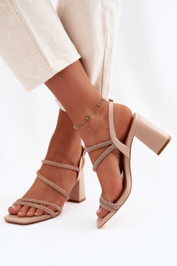 Sandalias de tacón alto para mujer con tiras y circonitas color arena Brelia 2