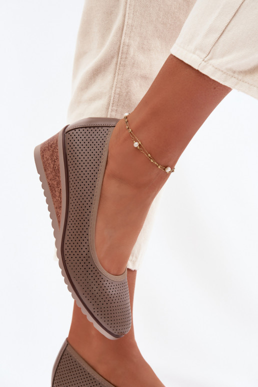 zapatos Femenino con una plataforma Vinceza 58629 beige