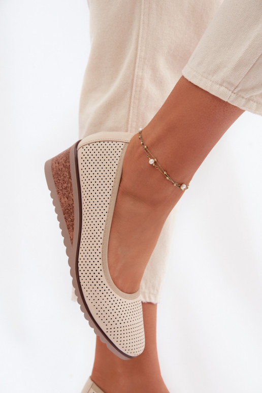 zapatos Femenino con una plataforma Vinceza 58629 color marfil