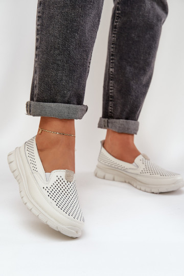Mocasines de mujer de cuero con elementos calados sobre plataforma color blanco Tanelora