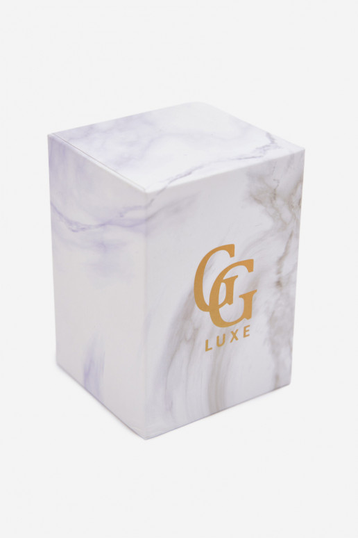 Una caja Activado Mirar GG Luxe el color blanco