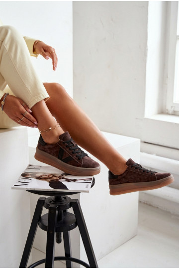 Zapatillas modelo zapatos. FemeninoActivadoturalnego de gamuzau con una plataforma Vinceza 79597 color marrón