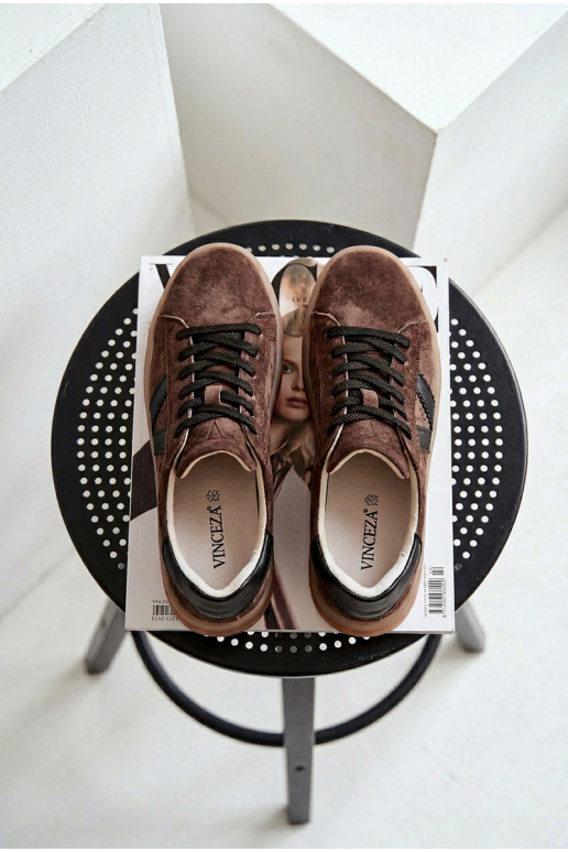 Zapatillas modelo zapatos. FemeninoActivadoturalnego de gamuzau con una plataforma Vinceza 79597 color marrón