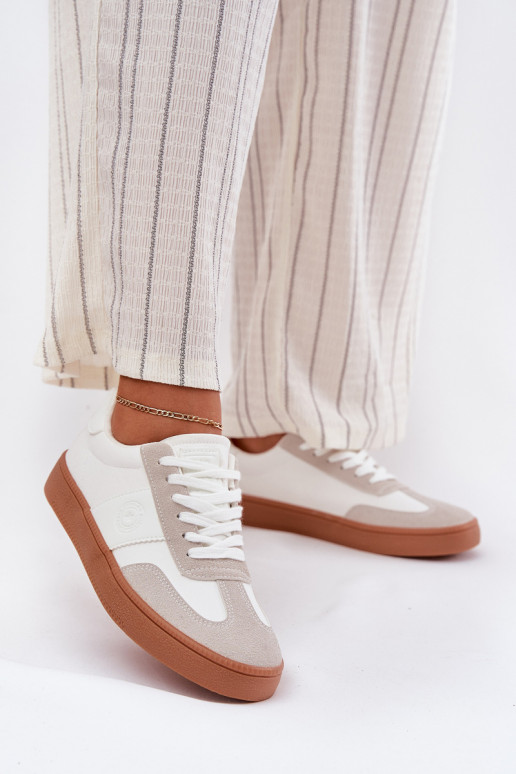 Zapatillas modelo zapatos. Femenino Big Star RR274804 el color blanco