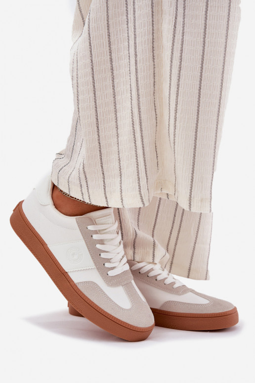 Zapatillas modelo zapatos. Femenino Big Star RR274804 el color blanco