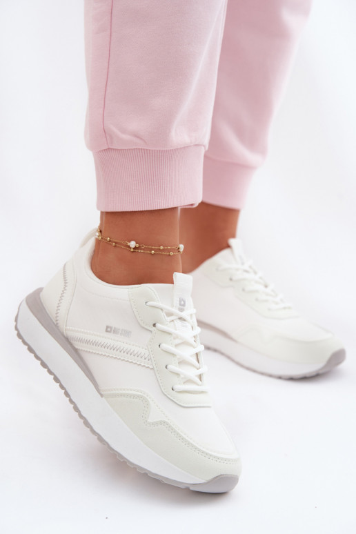 Zapatillas modelo zapatos. Femenino con una plataforma Big Star TT274279 el color blanco