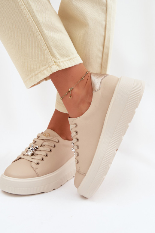 Piel Zapatillas modelo zapatos. Femenino con una plataformaPrzypinką Vinceza 39973 beige