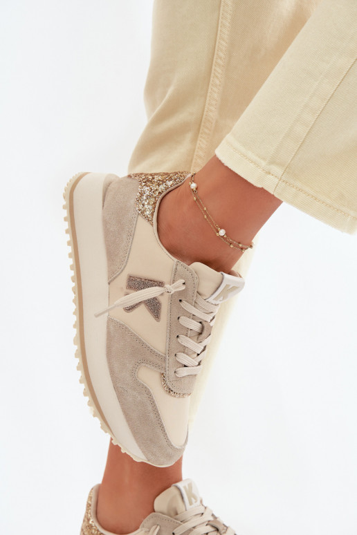 Piel de gamuza Zapatillas modelo zapatos. Femenino con una plataforma Kobbo 100103 beige