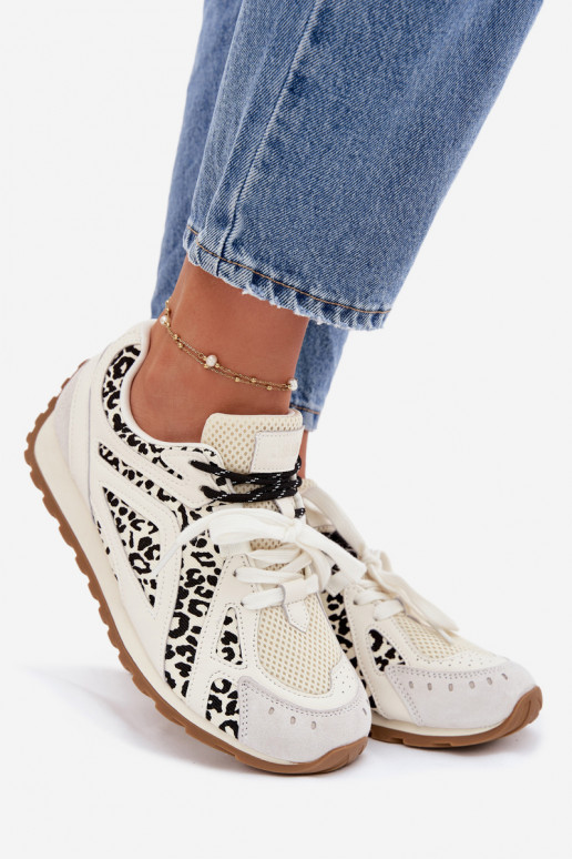 Piel de gamuza Zapatillas modelo zapatos. Femenino Big Star TT274548 el color blanco