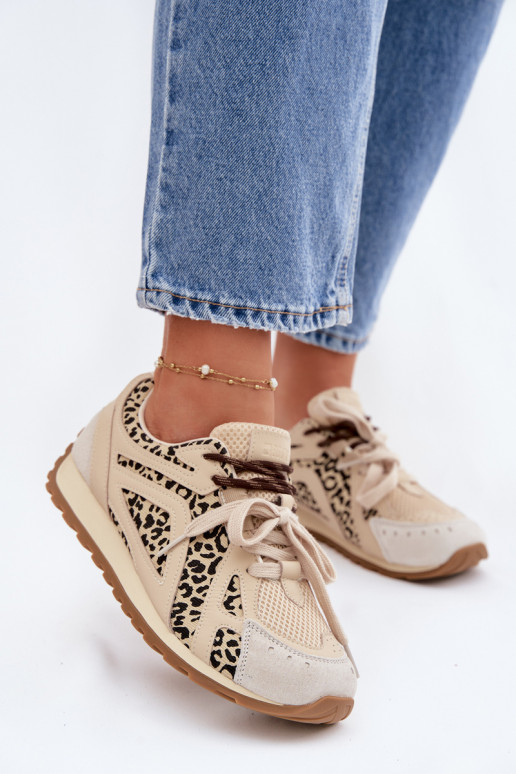 Piel de gamuza Zapatillas modelo zapatos. Femenino Big Star TT274549 beige