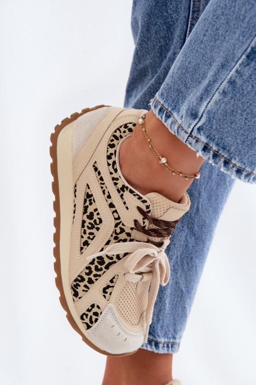 Piel de gamuza Zapatillas modelo zapatos. Femenino Big Star TT274549 beige