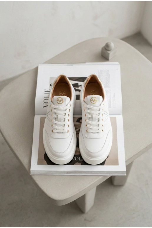 Piel Zapatillas modelo zapatos. Femenino con una plataforma Vinceza 39976 el color blanco