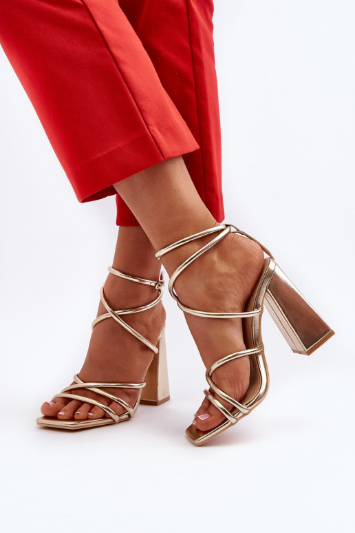 De moda Sandalias de tacón color dorado Josette